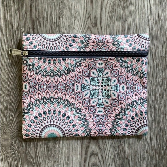 Makeup Pouch - Picture 2 of 6